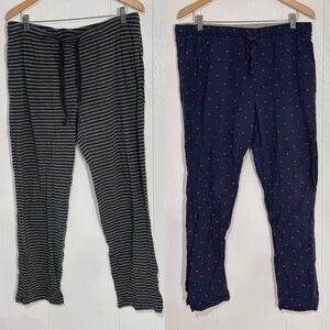GAP men’s Gray Striped and Navy Heart Joggers